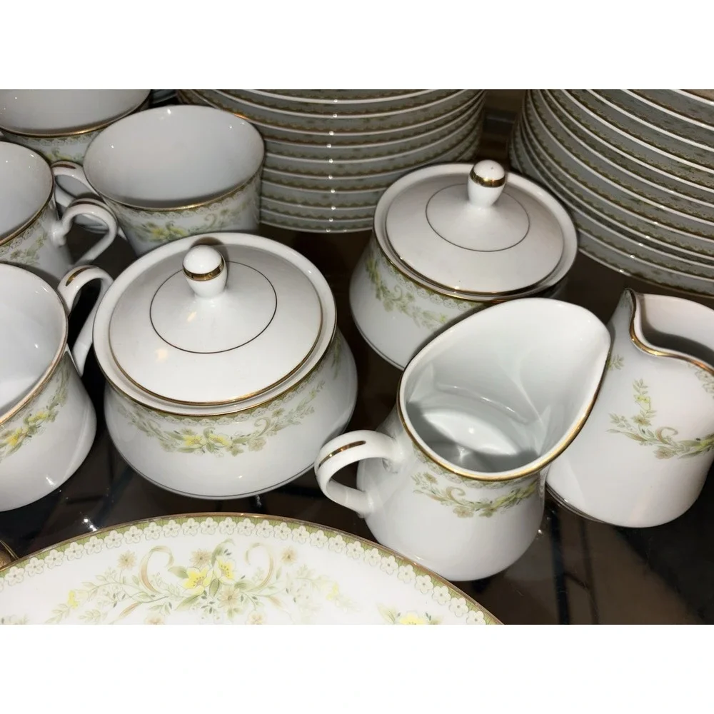 Mikasa Fine China Greenbriar L2014 Dinnerware Set 71 Pc Japan Gold Trim Platter